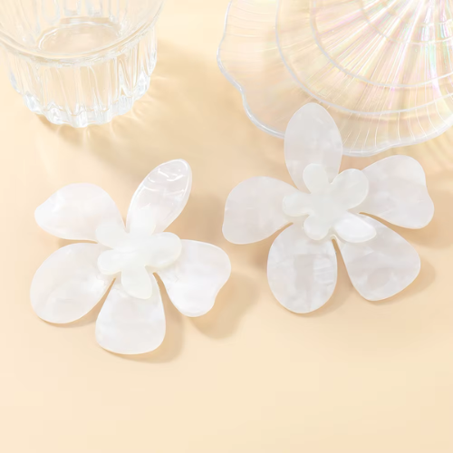 Pretty Little Fears (White)