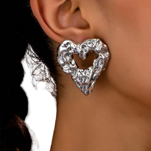 Demure (Silver)