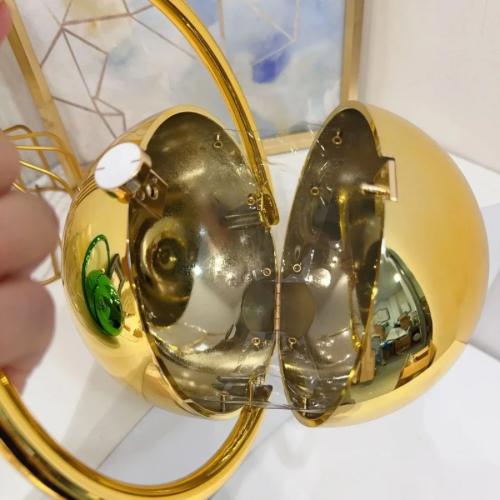 Sculptural (Gold)
