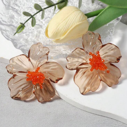 Blooming (Brown)