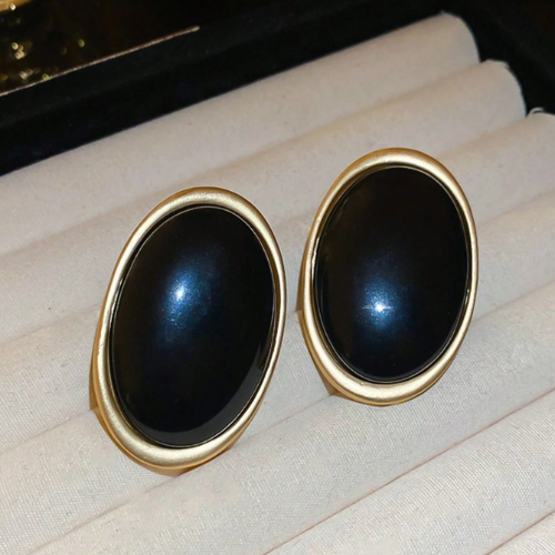 Coco (Black)