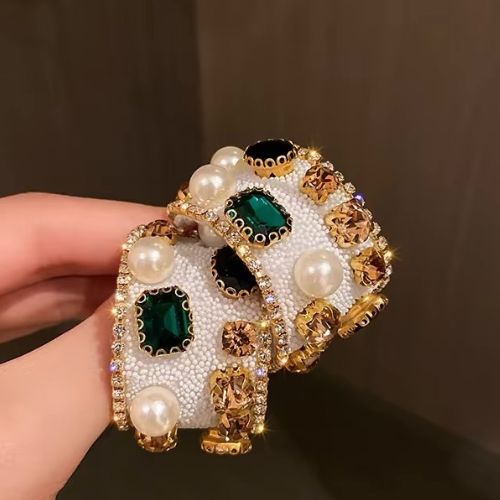 Cuff (White)